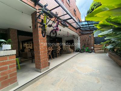 Casa de 5 alcobas en arriendo en La Florida El Poblado, Medellín, 300 m² · foto 9 de 20