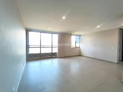 Apartamento de 2 alcobas en arriendo en Los Balsos, Medellín, 72 m² · foto 3 de 12