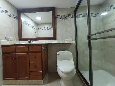 Apartamento de 2 alcobas en arriendo en Patio Bonito, Medellín, 113 m² · foto 12 de 12