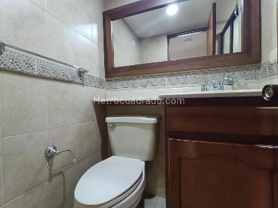 Apartamento de 2 alcobas en arriendo en Patio Bonito, Medellín, 113 m² · foto 7 de 12