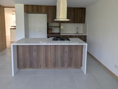 Apartamento en Arriendo, Loma San Jose Sabaneta, Sabaneta