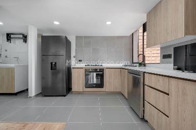 Apartamento de 2 alcobas en arriendo en El Tesoro, Medellín, 80 m² · foto 7 de 13