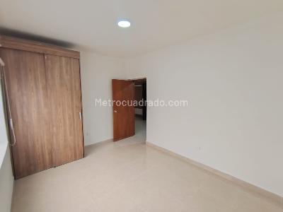 Apartamento de 3 alcobas en arriendo en Laureles Medellin, Medellín, 70 m² · foto 10 de 13