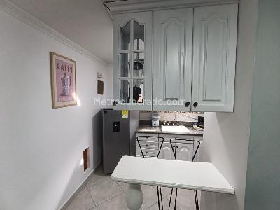 Apartamento de 1 alcoba en arriendo en Boston, Medellín, 29 m² · foto 2 de 9