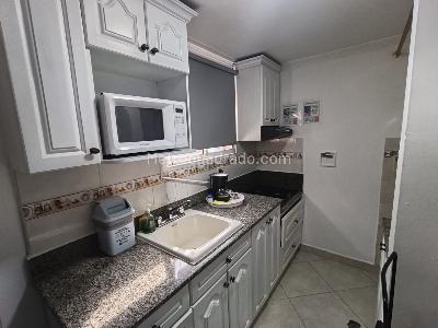 Apartamento de 1 alcoba en arriendo en Boston, Medellín, 29 m² · foto 3 de 9