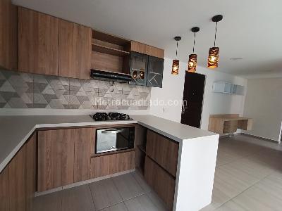 Apartamento de 3 alcobas en arriendo en Ditaires, Itagüí, 70 m² · foto 4 de 16