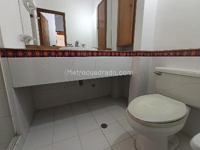 Casa de 5 alcobas en arriendo en Villa Grande, Envigado, 300 m² · foto 17 de 20