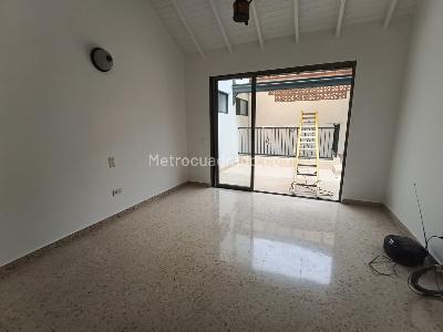 Casa de 5 alcobas en arriendo en Villa Grande, Envigado, 300 m² · foto 18 de 20