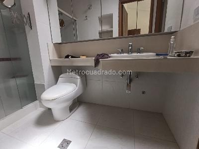 Casa de 5 alcobas en arriendo en Villa Grande, Envigado, 300 m² · foto 19 de 20
