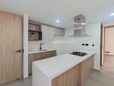 Apartamento de 2 alcobas en arriendo en La Asomadera, Medellín, 62 m² · foto 3 de 15