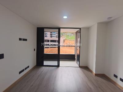Apartamento de 2 alcobas en arriendo en La Asomadera, Medellín, 62 m² · foto 5 de 15