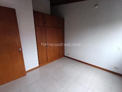 Apartamento de 3 alcobas en arriendo en Alameda, Medellín, 86 m² · foto 7 de 13