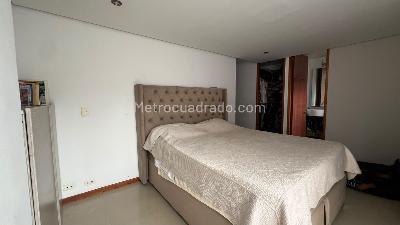 Apartamento de 2 alcobas en arriendo en Loma De San Julian, Medellín, 88 m² · foto 3 de 14