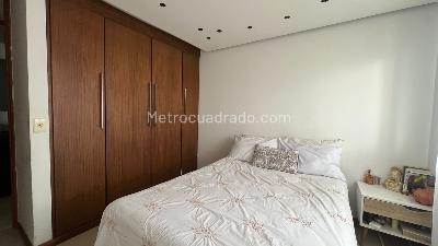 Apartamento de 2 alcobas en arriendo en Loma De San Julian, Medellín, 88 m² · foto 4 de 14