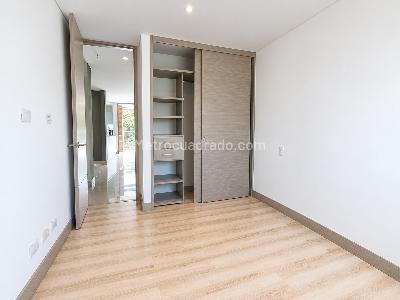 Apartamento de 3 alcobas en arriendo en Provenza, Medellín, 134 m² · foto 10 de 17