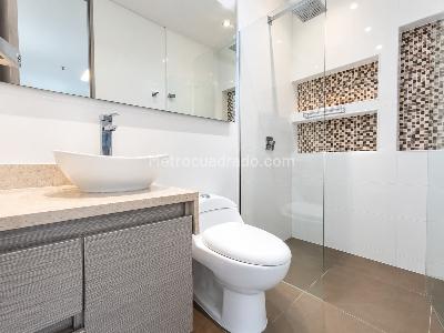 Apartamento de 3 alcobas en arriendo en Provenza, Medellín, 134 m² · foto 14 de 17
