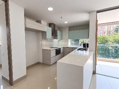 Apartamento de 3 alcobas en arriendo en Provenza, Medellín, 134 m² · foto 4 de 17