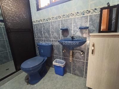 Casa de 4 alcobas en arriendo en Cataluña, Medellín, 210 m² · foto 12 de 20
