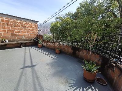 Casa de 4 alcobas en arriendo en Cataluña, Medellín, 210 m² · foto 13 de 20