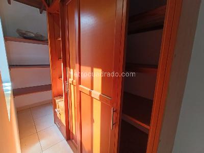 Casa de 4 alcobas en arriendo en Cataluña, Medellín, 210 m² · foto 15 de 20