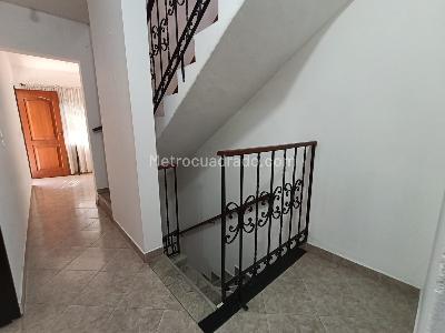 Casa de 4 alcobas en arriendo en Cataluña, Medellín, 210 m² · foto 17 de 20