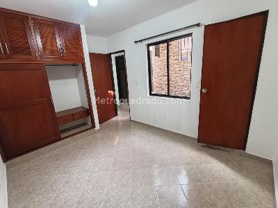 Casa de 4 alcobas en arriendo en Cataluña, Medellín, 210 m² · foto 18 de 20