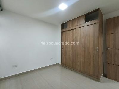 Apartamento de 3 alcobas en arriendo en Cabañas, Bello, 69 m² · foto 9 de 15