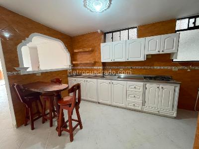 Apartamento de 3 alcobas en arriendo en La Palma, Medellín, 96 m² · foto 4 de 14