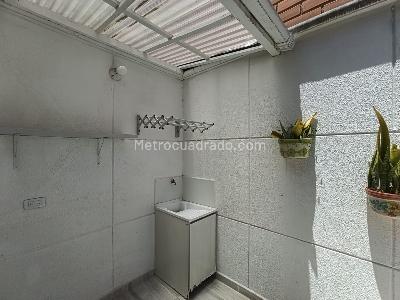 Apartamento de 1 alcoba en arriendo en Boston, Medellín, 38 m² · foto 14 de 16