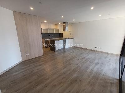 Apartamento de 2 alcobas en arriendo en Altos Del Poblado Cola Del Zorro, Medellín, 82 m² · foto 9 de 14