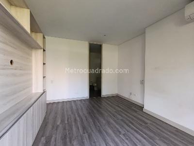 Apartamento de 1 alcoba en arriendo en Los Balsos, Medellín, 52 m² · foto 2 de 13