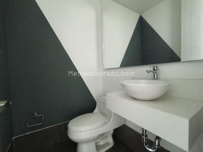 Apartamento de 1 alcoba en arriendo en Los Balsos, Medellín, 52 m² · foto 9 de 13