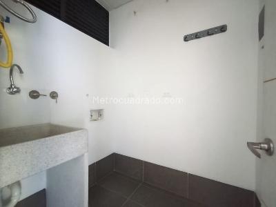 Apartamento de 1 alcoba en arriendo en Los Balsos, Medellín, 52 m² · foto 10 de 13