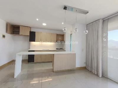 Apartamento de 3 alcobas en arriendo en Castropol, Medellín, 94 m² · foto 12 de 13