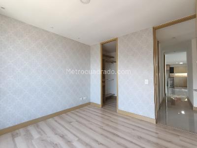 Apartamento de 3 alcobas en arriendo en Castropol, Medellín, 94 m² · foto 8 de 13