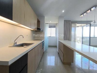 Apartamento de 3 alcobas en arriendo en Castropol, Medellín, 94 m² · foto 9 de 13