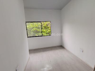 Apartamento de 2 alcobas en arriendo en La Castellana, Medellín, 50 m² · foto 2 de 8