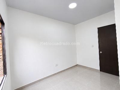 Apartamento de 2 alcobas en arriendo en La Castellana, Medellín, 50 m² · foto 6 de 8