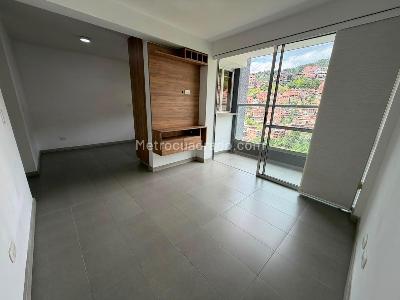 Apartamento de 3 alcobas en arriendo en Loma De Los Bernal, Medellín, 70 m² · foto 3 de 14