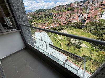 Apartamento de 3 alcobas en arriendo en Loma De Los Bernal, Medellín, 70 m² · foto 4 de 14