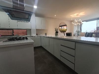 Casa de 3 alcobas en arriendo en El Chocho, Envigado, 240 m² · foto 12 de 20