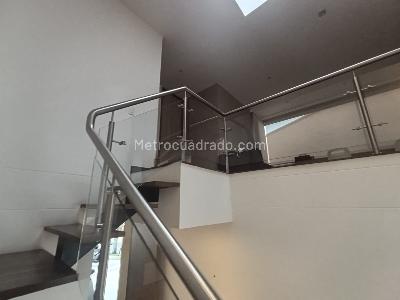 Casa de 3 alcobas en arriendo en El Chocho, Envigado, 240 m² · foto 14 de 20