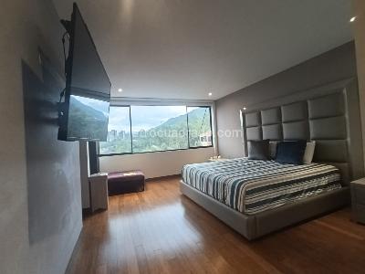 Casa de 3 alcobas en arriendo en El Chocho, Envigado, 240 m² · foto 17 de 20