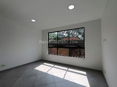 Apartamento de 2 alcobas en arriendo en Boston, Medellín, 65 m² · foto 5 de 12
