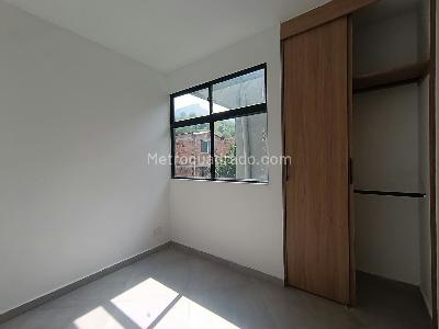 Apartamento de 2 alcobas en arriendo en Boston, Medellín, 65 m² · foto 9 de 12