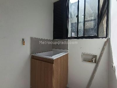 Apartamento de 2 alcobas en arriendo en Boston, Medellín, 65 m² · foto 12 de 12