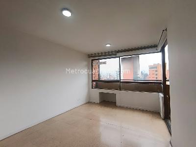 Apartamento de 1 alcoba en arriendo en Los Pinos, Medellín, 39 m² · foto 10 de 14