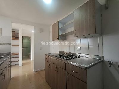 Apartamento de 1 alcoba en arriendo en Los Pinos, Medellín, 39 m² · foto 2 de 14