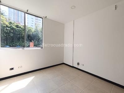 Apartamento de 3 alcobas en arriendo en Castropol, Medellín, 78 m² · foto 3 de 14