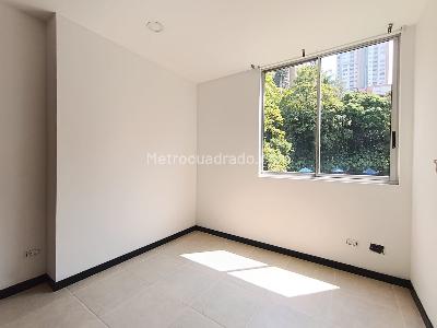 Apartamento de 3 alcobas en arriendo en Castropol, Medellín, 78 m² · foto 4 de 14
